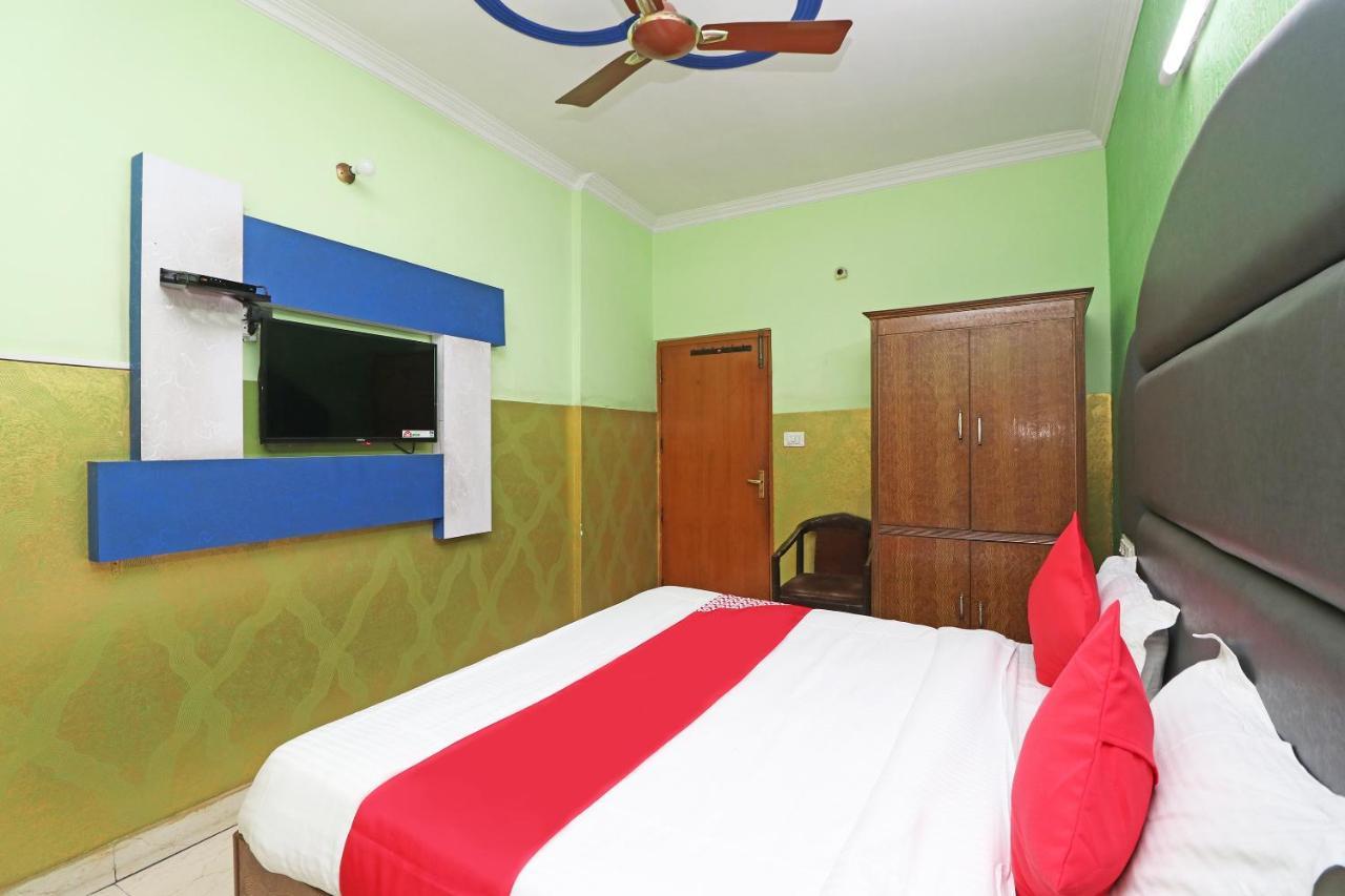 Oyo 29304 Hotel Pooja Yamunānagar エクステリア 写真