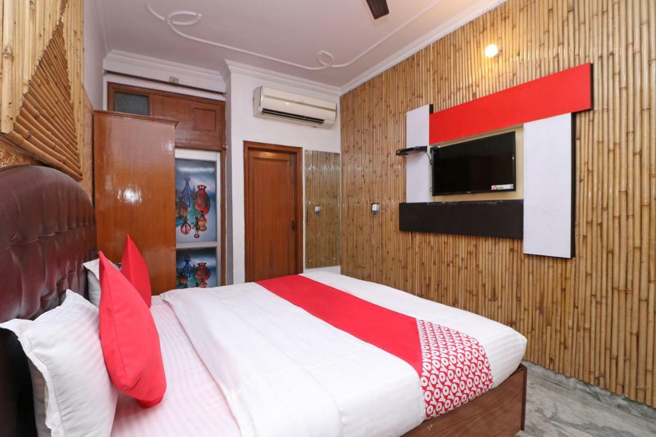 Oyo 29304 Hotel Pooja Yamunānagar エクステリア 写真