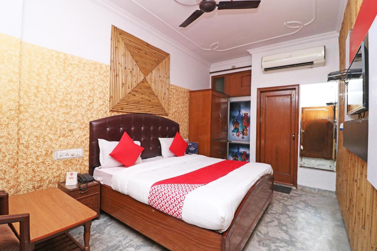 Oyo 29304 Hotel Pooja Yamunānagar エクステリア 写真